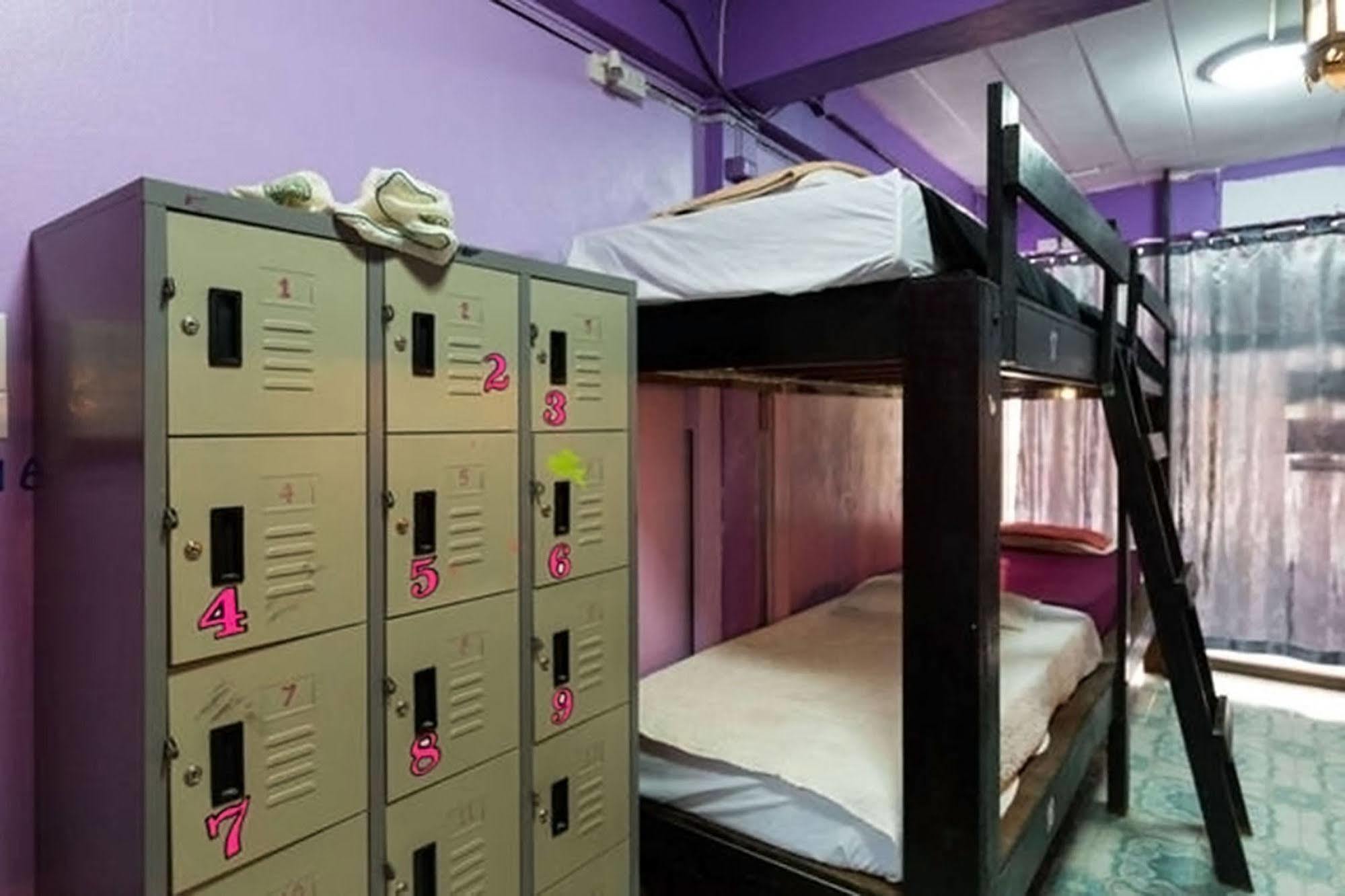 Wild & Wandering Backpacker Hostel & Bar Haad Rin Exterior foto